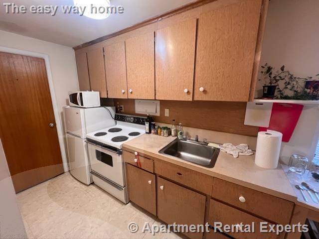 Building Photo - 276 Massachusetts Ave