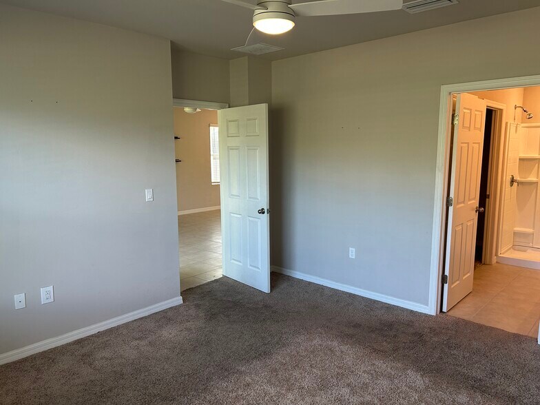 Master Bedroom/Master Bathroom - 25152 E Lenox Cir
