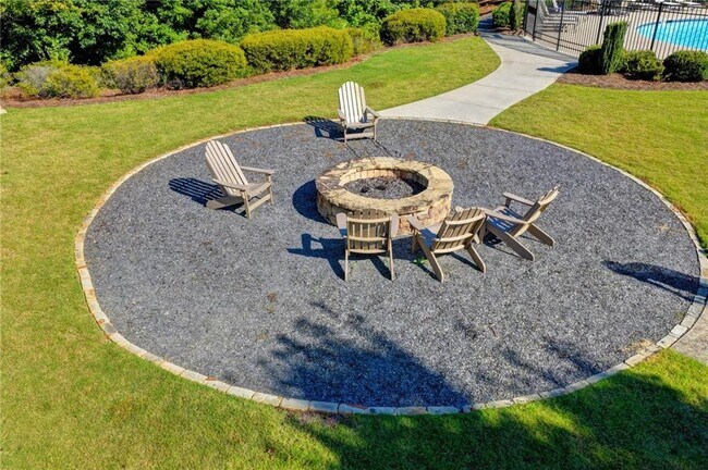Building Photo - 3860 Grandview Manor Dr