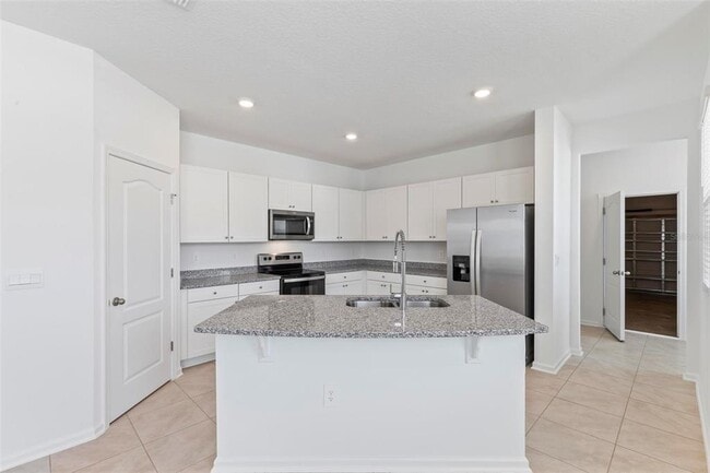 Building Photo - 516 Redbud Rd