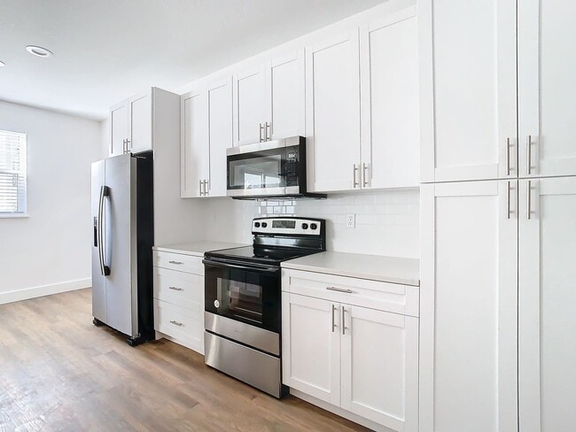 Building Photo - Malena Park - Brand New Townhouse Availabl...