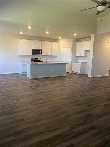 Building Photo - 4005 Turpin Dr