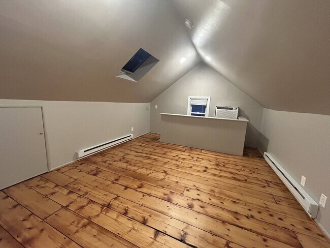 Building Photo - 42 Vanderbilt Ave