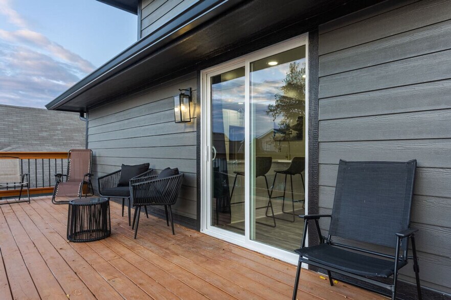 Building Photo - 1523 S East St