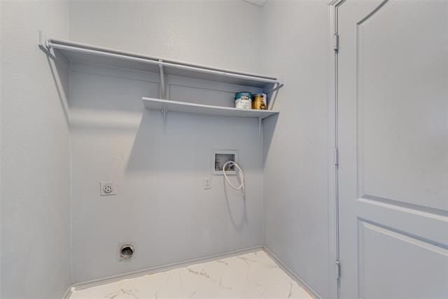 Building Photo - 2830 Rochester Ct