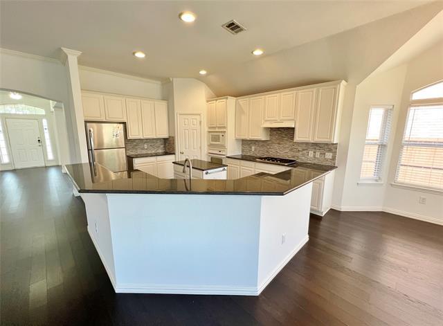 Building Photo - 5504 Eagle River Dr