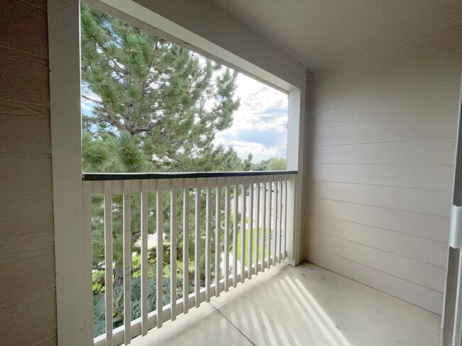 Building Photo - 3 bedroom condo in Broomfield! Master bedr...