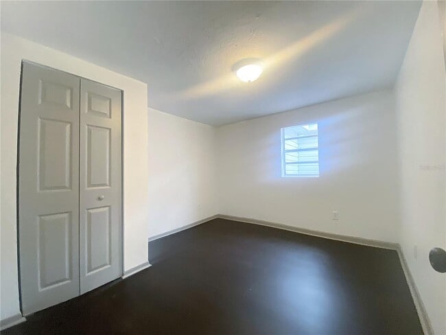 Building Photo - 622 Booker Ave