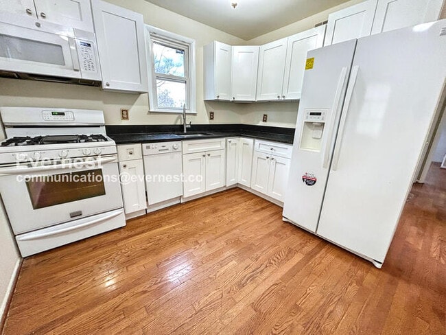 Building Photo - 13308 Kelsey Ct