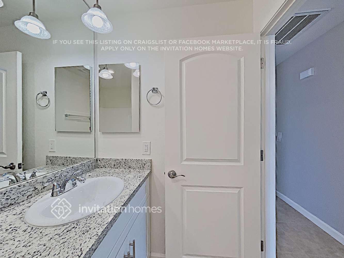 Building Photo - 21707 W Hess Ave