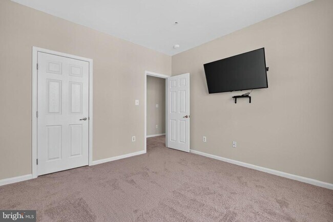 Building Photo - 1303 Cheswick Ln