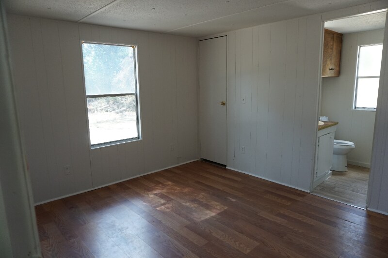 Building Photo - 2554 Lake Douglas Rd