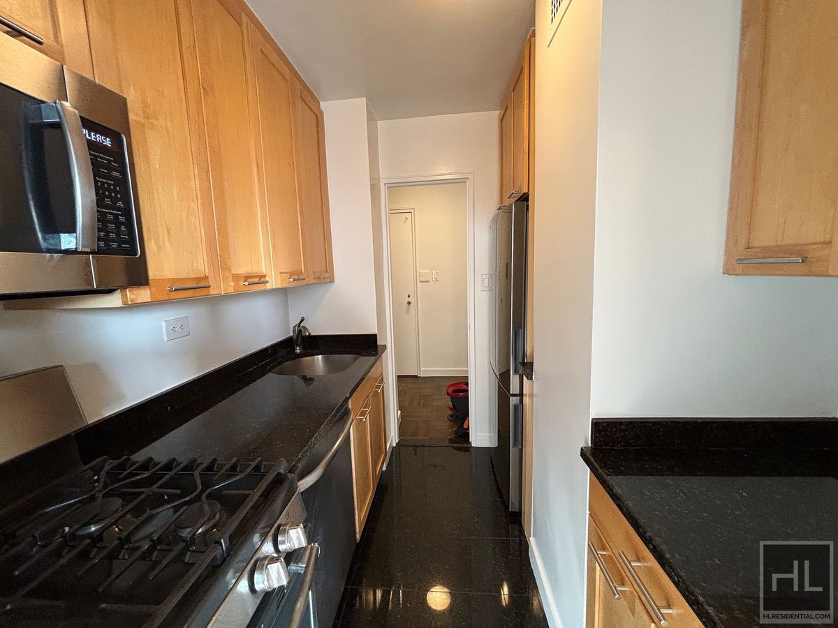 Building Photo - East 79th Street