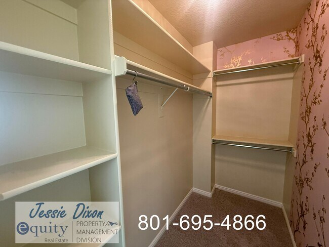 Building Photo - 1989 N 2700 W