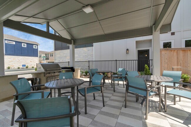 Building Photo - 1521 Beach Oak Dr