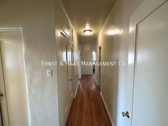 Building Photo - 1405 Olive Ave