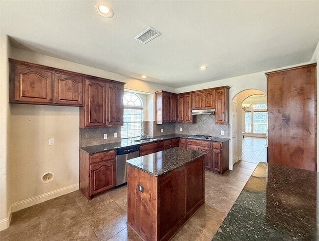 Building Photo - 6413 Fitzgerald Dr