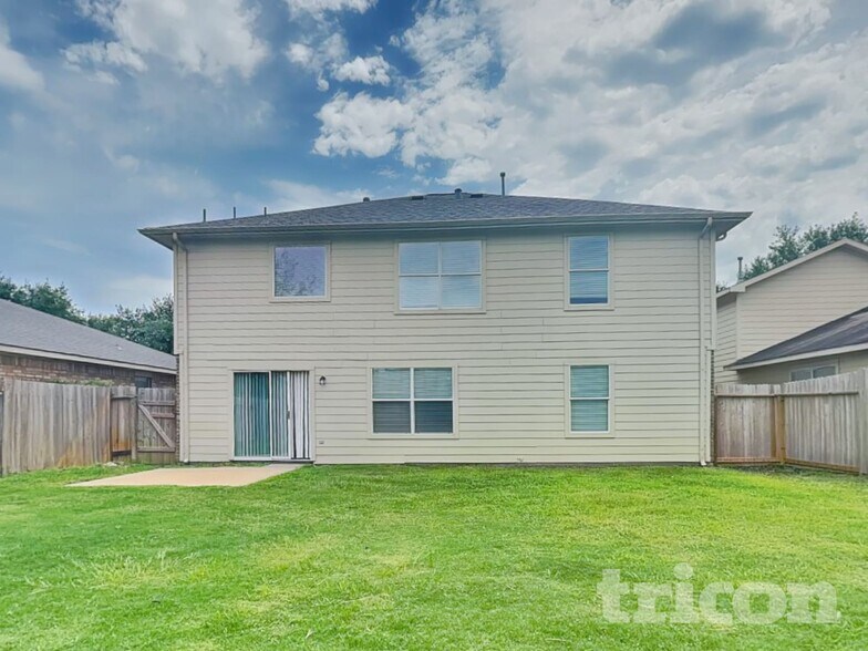 Building Photo - 19626 Beachy Ct