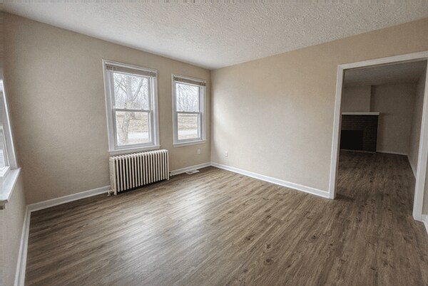 Building Photo - 331 Sycamore Rd