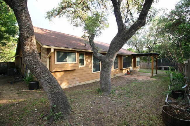 Building Photo - 9347 Laurel Grove