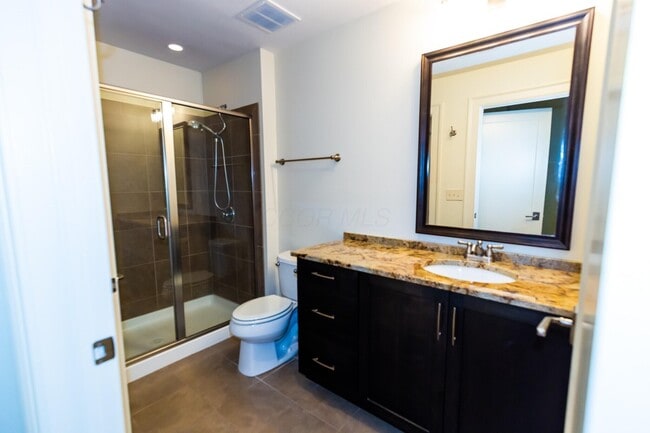 Building Photo - 266 E Gay St