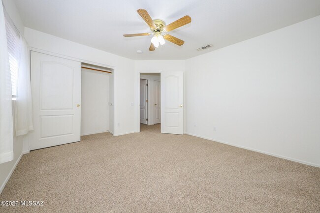 Building Photo - 831 S Rincon Rising Rd
