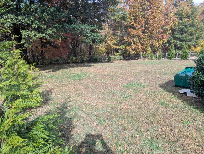 Building Photo - 814 Walker St