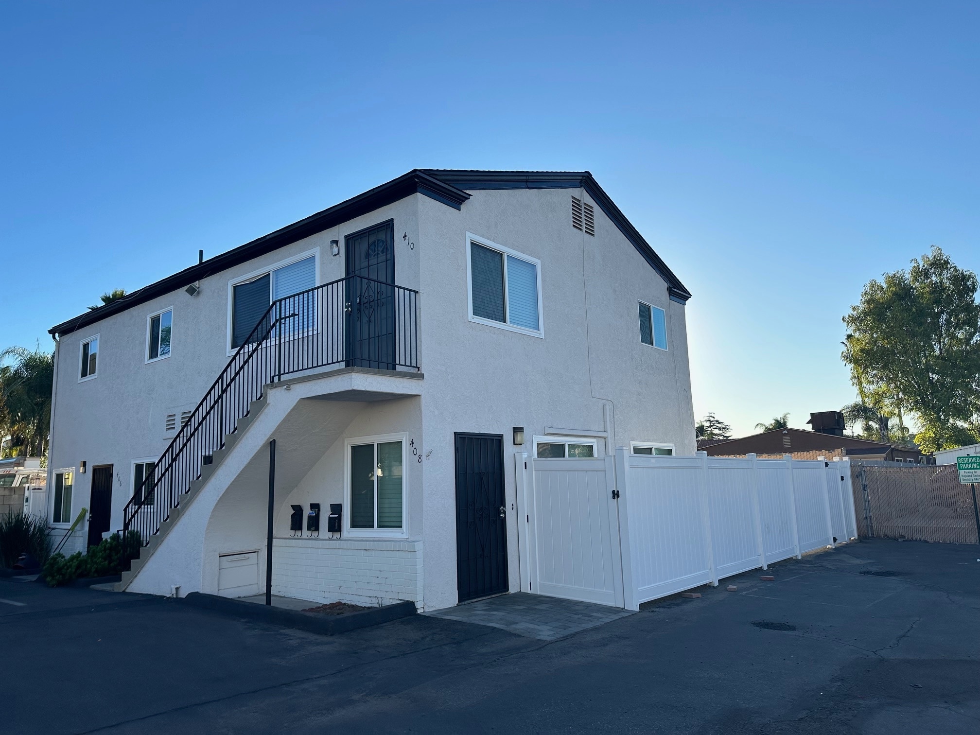 Building Photo - 410 Highland Ave