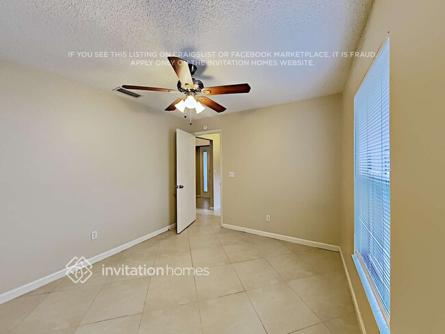 Building Photo - 5904 Button Quail Ct