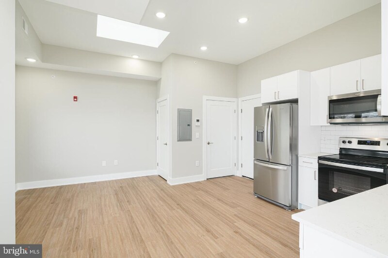 Building Photo - 3915 Ridge Ave