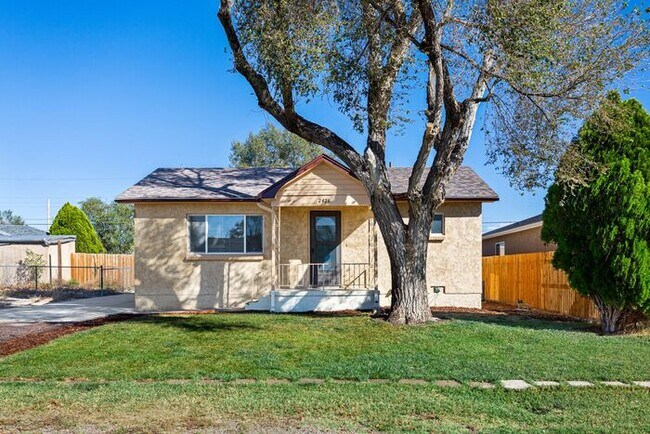 Building Photo - Well-Maintained 3-Bedroom Home with Modern Updates. MOVE-IN SPECIAL!