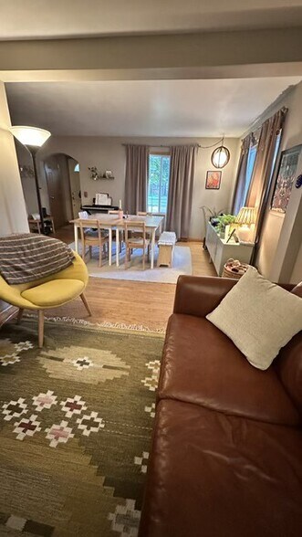 living room/dinining room - 1709 Northfield Pl