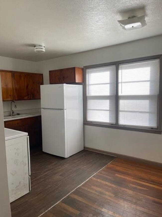 Building Photo - Section 8 Accepted on the 3 bedroom, 1 bath home.