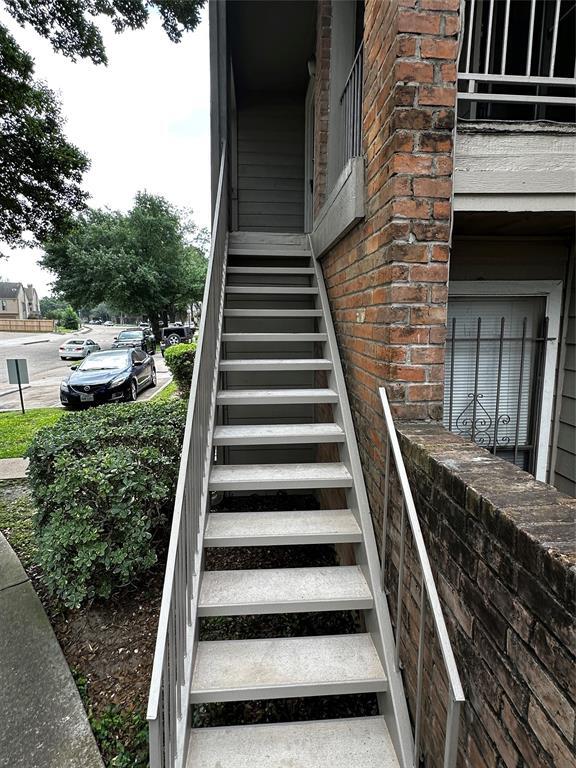 Building Photo - 6701 Sands Point Dr