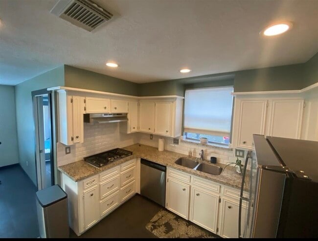Building Photo - 11603 Pebbleton Dr