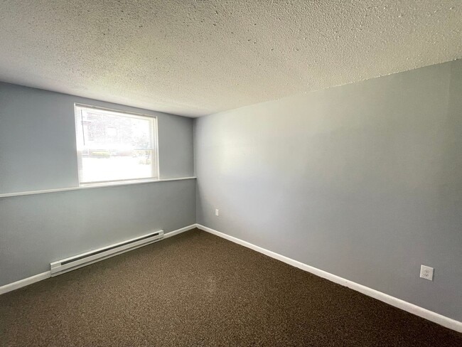 Building Photo - 177 Loudon Rd