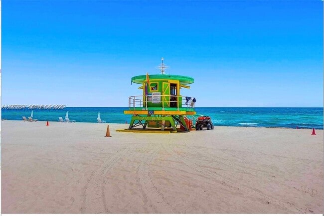 Building Photo - 5700 Collins Ave
