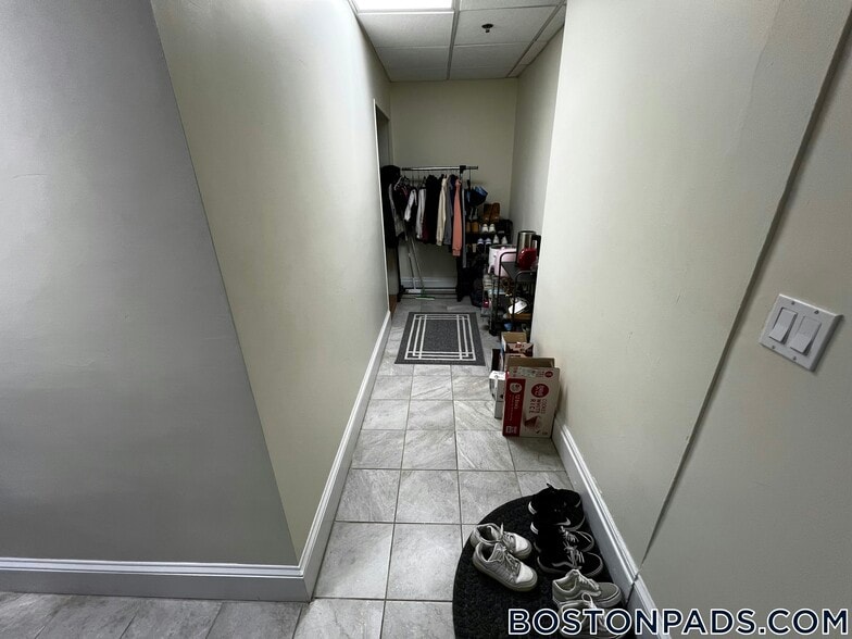 Building Photo - 62 Boylston St