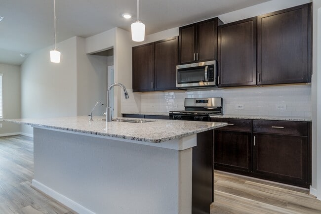 Building Photo - 17853 Stone Ter Ct