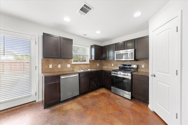 Building Photo - 4529 Kind Way