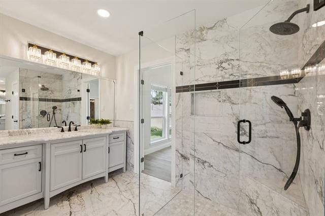 Building Photo - 7408 Golf Club Dr
