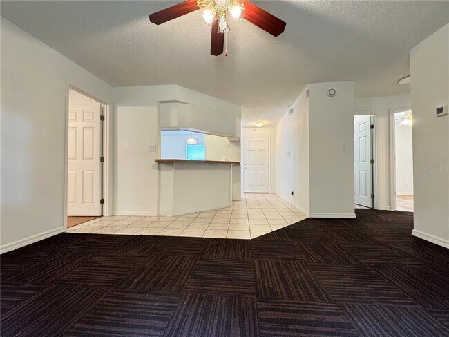 Building Photo - 215 Pinehurst Dr