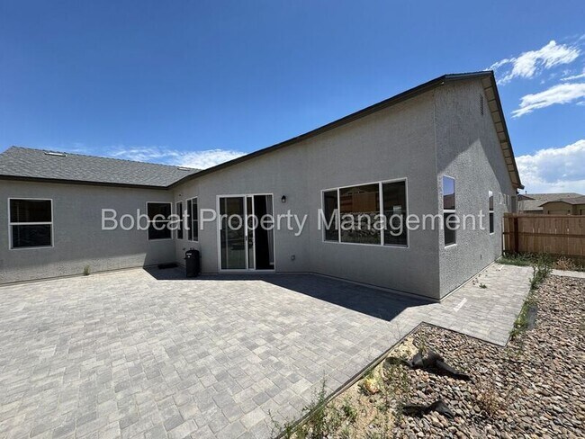 Building Photo - 925 Cranfield Ct