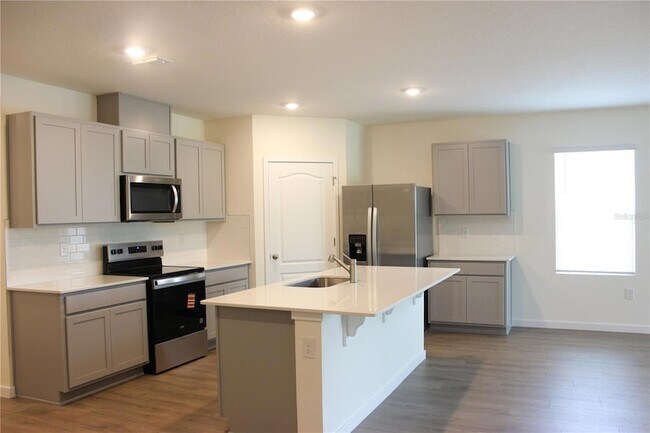 Building Photo - 2869 House Finch Rd