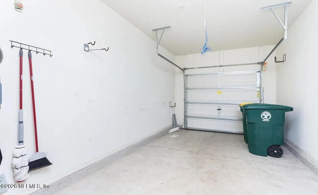 Building Photo - 5924 Bartram Village Dr