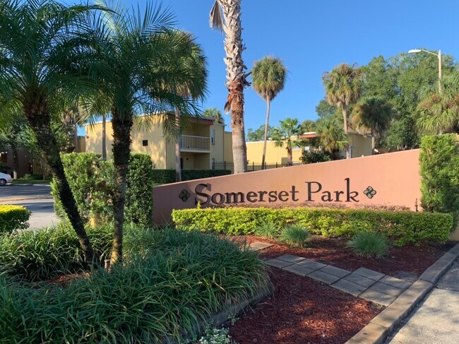 Building Photo - 1bed/1bath move-in ready condo $1140/month available December 2025