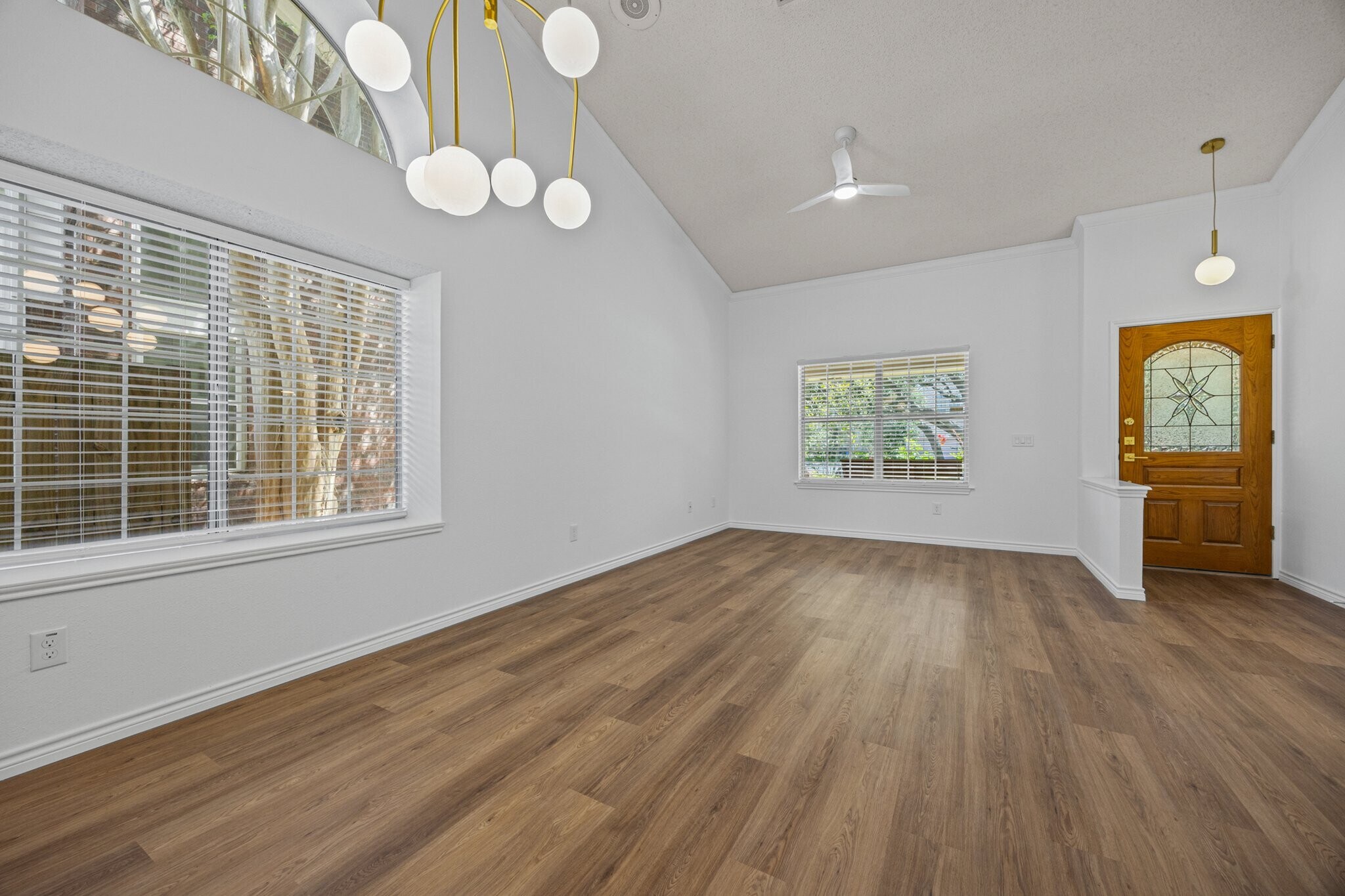 Building Photo - 8417 Cornerwood Dr