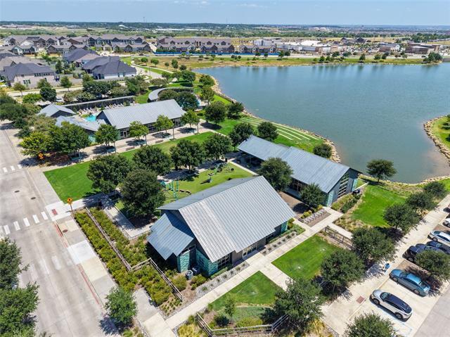 Building Photo - 537 Parkside Dr