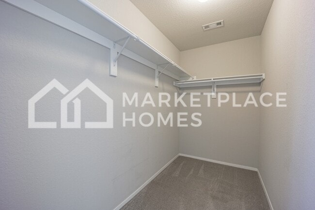 Building Photo - 825 NW 68th Ave