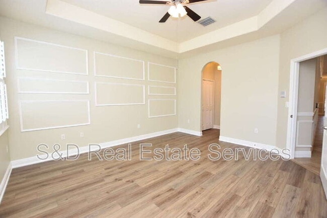 Building Photo - 1977 Wind Meadows Dr